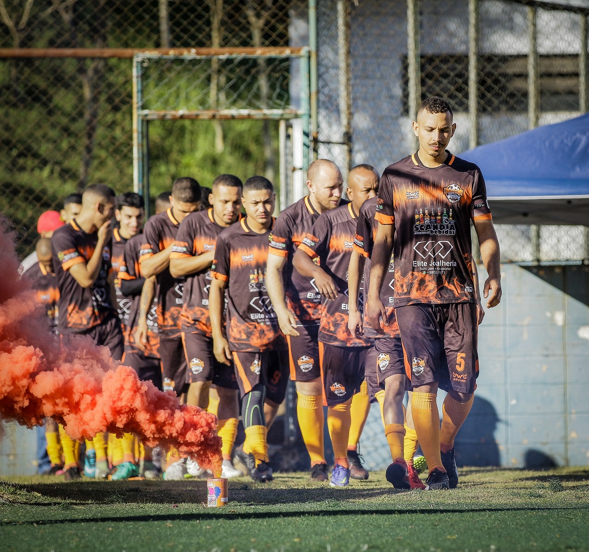 Sapé leva taça de campeão do 26º Campeonato Municipal da 2ª Divisão de Futebol
